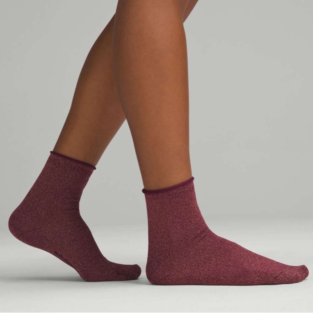 Lululemon Womens Daily Stride Sparkle Quarter Socks NWT Size Medium